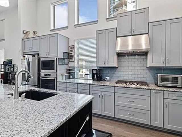 1390 Arch Place, Dallas, TX 75215