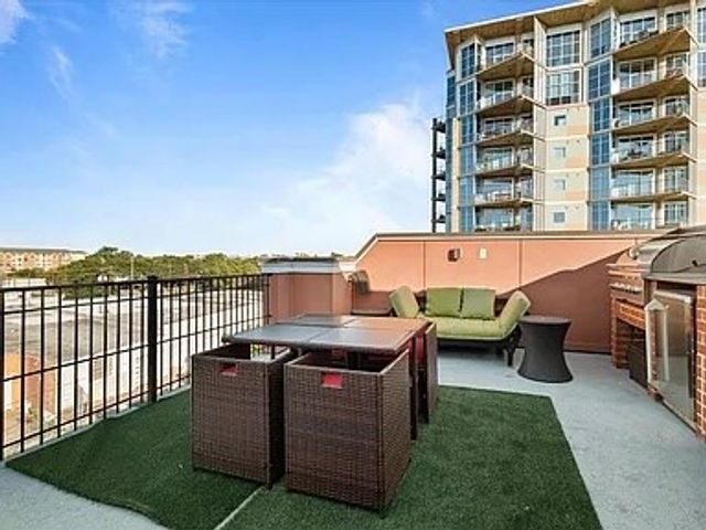 1390 Arch Place, Dallas, TX 75215