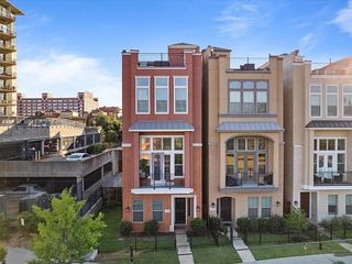 1390 Arch Place, Dallas, TX 75215