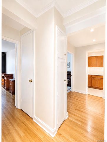 14470 41st Avenue 6, Flushing, NY 11355