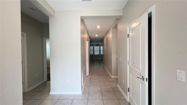 16466 GLASSY LOCH LOOP, Clermont, FL 34714