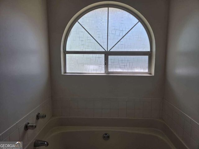 1155 Riverside Trace, Sugar Hill, GA 30518