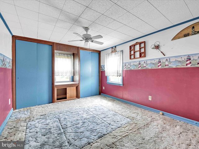 37 SEYMOUR DR, Myerstown, PA 17067