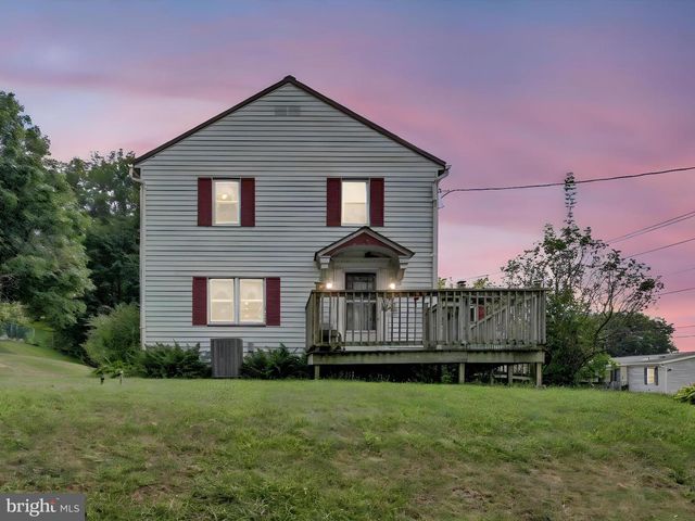 37 SEYMOUR DR, Myerstown, PA 17067