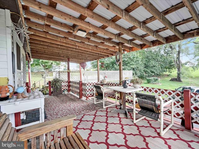 37 SEYMOUR DR, Myerstown, PA 17067