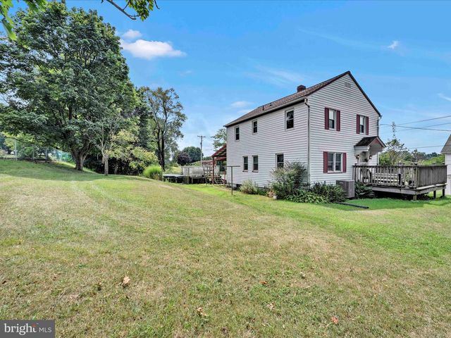 37 SEYMOUR DR, Myerstown, PA 17067