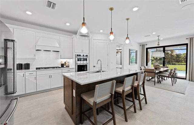 10141 Seaside WAY, Bonita Springs, FL 34135