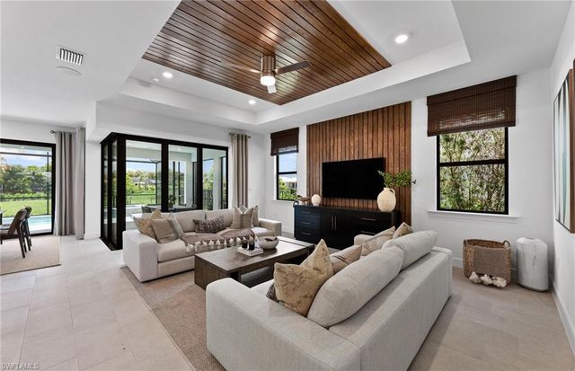 10141 Seaside WAY, Bonita Springs, FL 34135