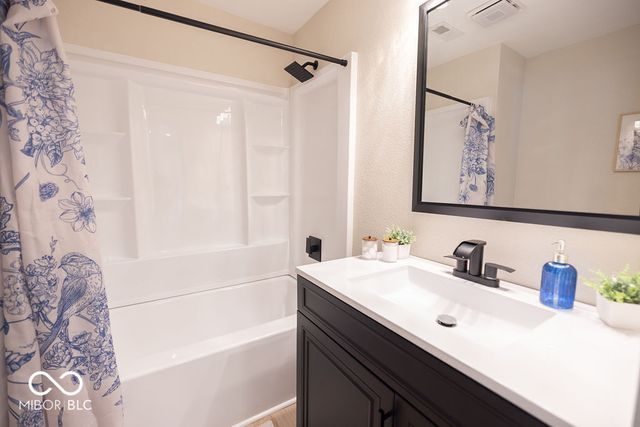 1208 Layton Road, Anderson, IN 46011