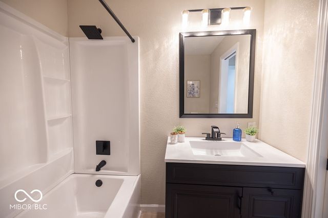 1208 Layton Road, Anderson, IN 46011