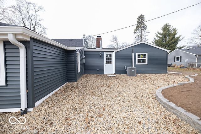 1208 Layton Road, Anderson, IN 46011