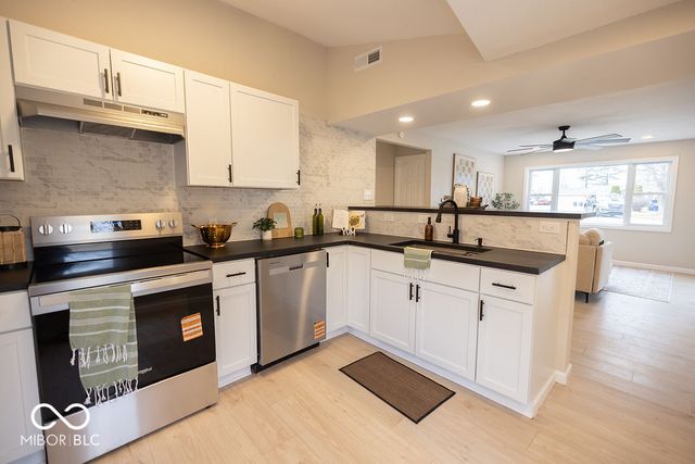 1208 Layton Road, Anderson, IN 46011