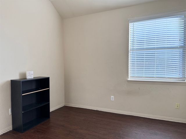 1022 Parkwood Drive, Cedar Hill, TX 75104