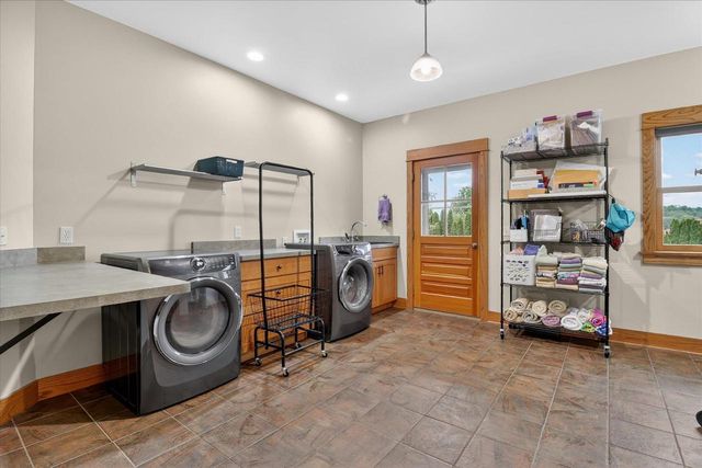 W6383 Hackbarth Road, Fort Atkinson, WI 53538
