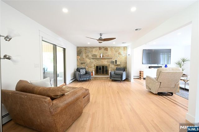 43 Lisa Court, North Haledon, NJ 07508