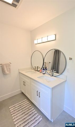 43 Lisa Court, North Haledon, NJ 07508