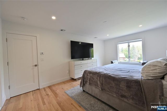 43 Lisa Court, North Haledon, NJ 07508