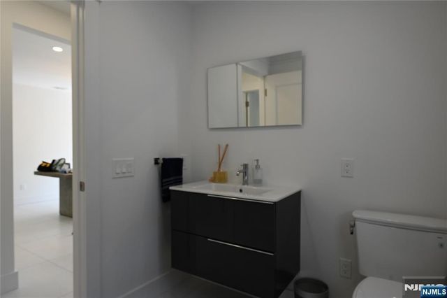 43 Lisa Court, North Haledon, NJ 07508