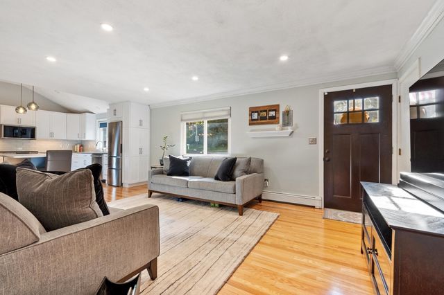 41 Brigham Street, Hudson, MA 01749