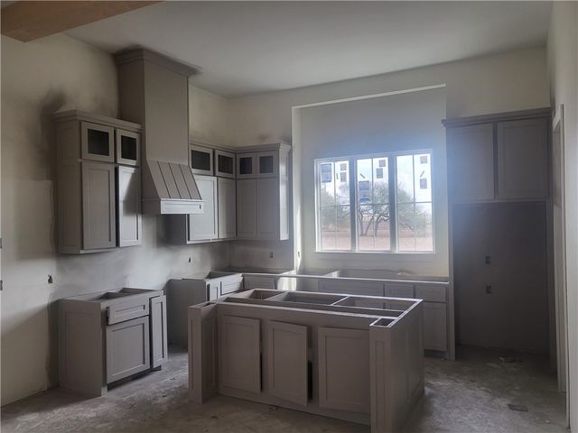 1485 Lewis St, Kingsville, TX 78363