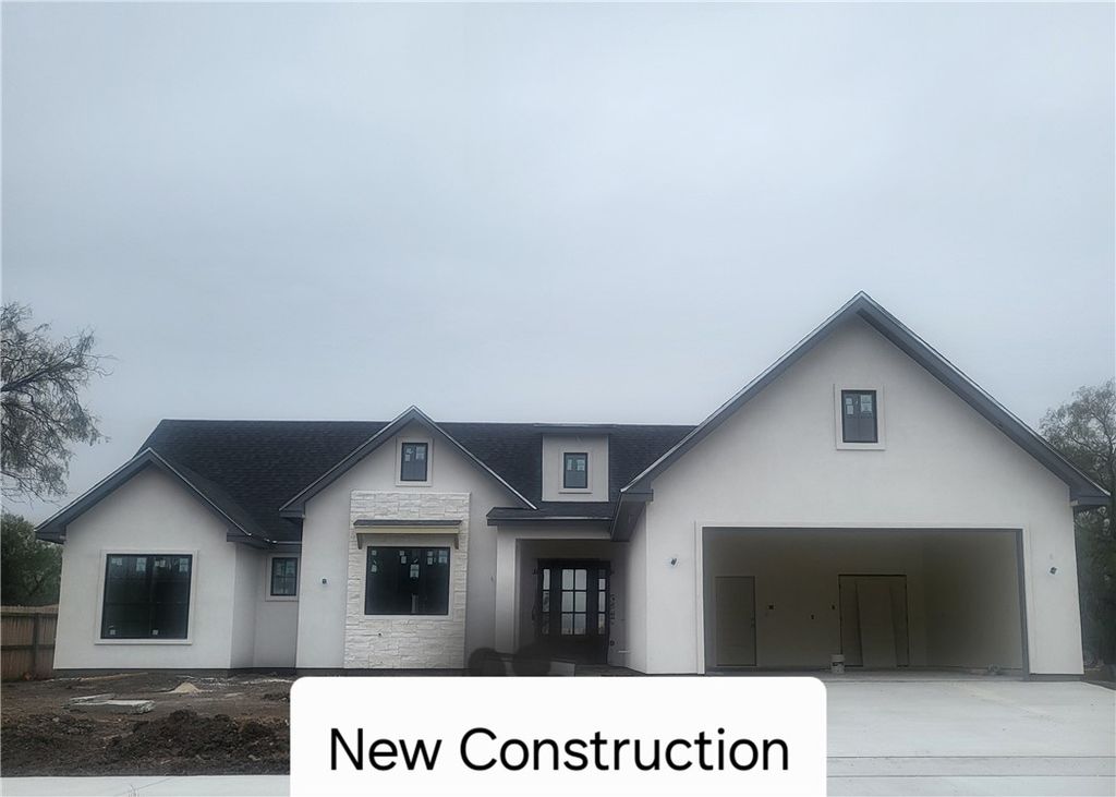 1485 Lewis St, Kingsville, TX 78363