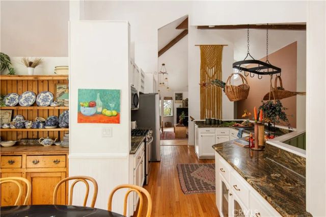 27322 Matterhorn, Lake Arrowhead, CA 92352
