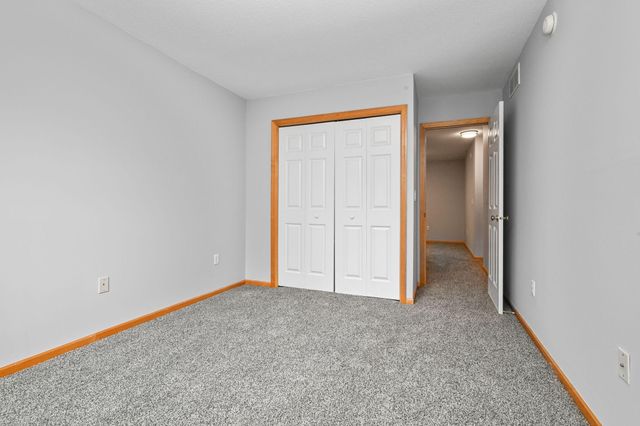 1550 Zarthan Avenue S 506, Saint Louis Park, MN 55416