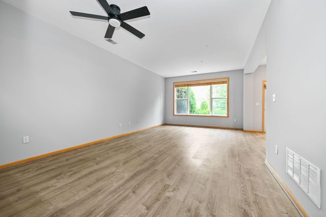 1550 Zarthan Avenue S 506, Saint Louis Park, MN 55416