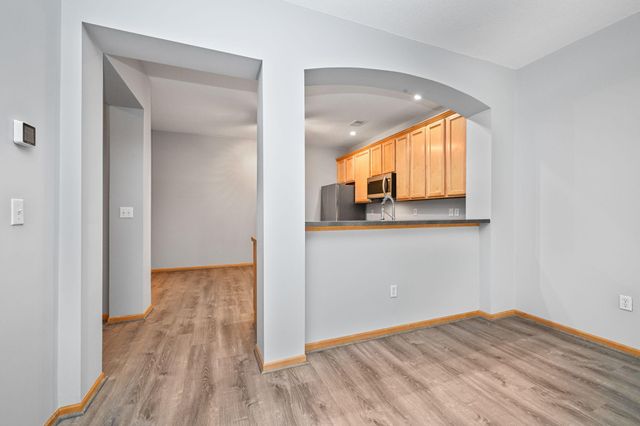 1550 Zarthan Avenue S 506, Saint Louis Park, MN 55416