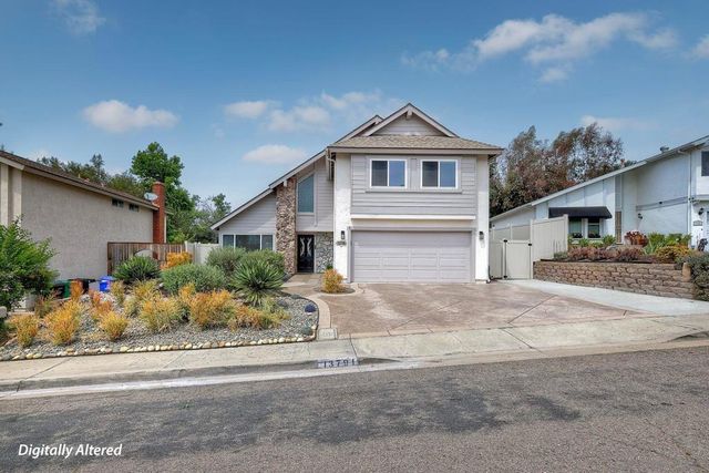 13791 Via Tres Vista, San Diego, CA 92129