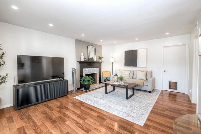 13791 Via Tres Vista, San Diego, CA 92129