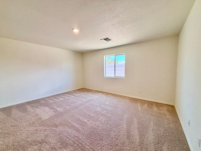 904 Camino De Las Violeta, Belen, NM 87002