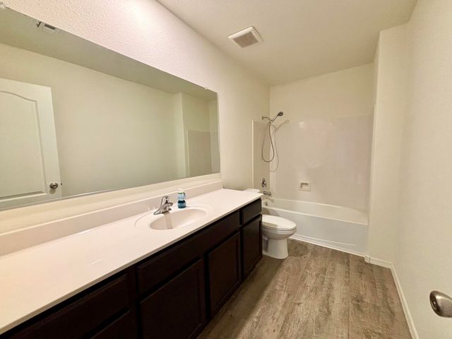 904 Camino De Las Violeta, Belen, NM 87002