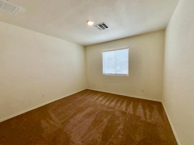 904 Camino De Las Violeta, Belen, NM 87002