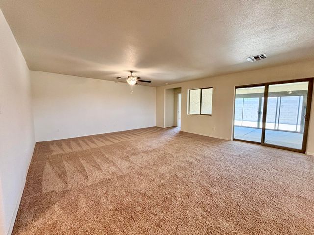 904 Camino De Las Violeta, Belen, NM 87002