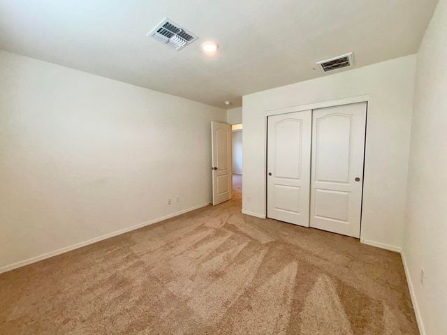 904 Camino De Las Violeta, Belen, NM 87002