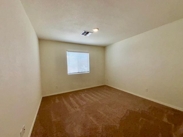 904 Camino De Las Violeta, Belen, NM 87002