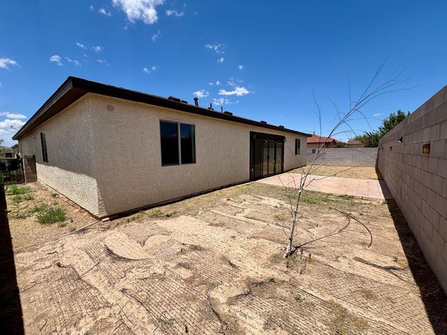 904 Camino De Las Violeta, Belen, NM 87002