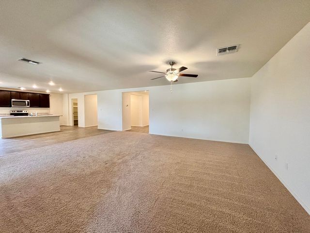 904 Camino De Las Violeta, Belen, NM 87002