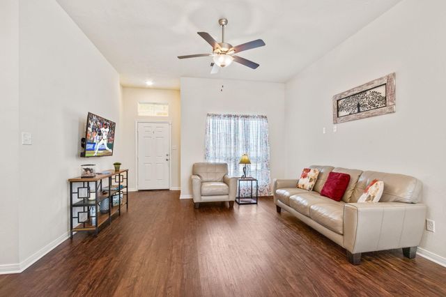 250 Brocks Lane, Montgomery, TX 77356