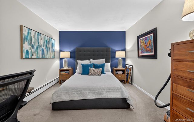 1 Toms Point Lane 2A, Port Washington, NY 11050