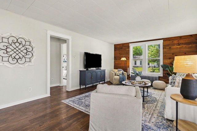 1368 W Lemon Creek, Baroda, MI 49101