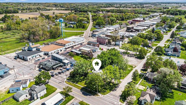1368 W Lemon Creek, Baroda, MI 49101
