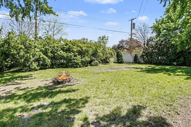 1368 W Lemon Creek, Baroda, MI 49101