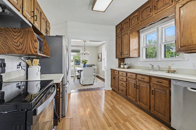 1368 W Lemon Creek, Baroda, MI 49101