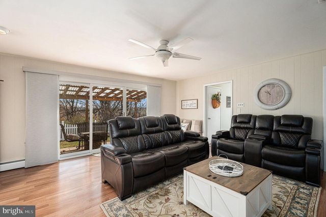 541 CARDINAL DR, Dresher, PA 19025