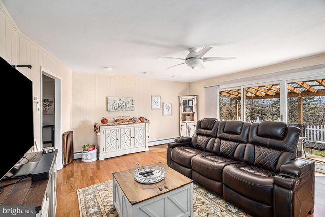 541 CARDINAL DR, Dresher, PA 19025