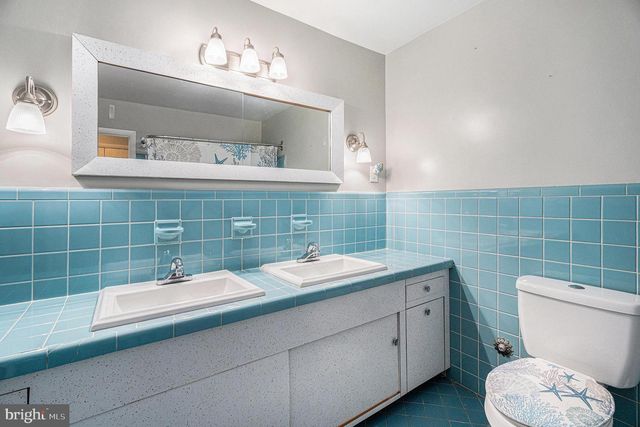 541 CARDINAL DR, Dresher, PA 19025