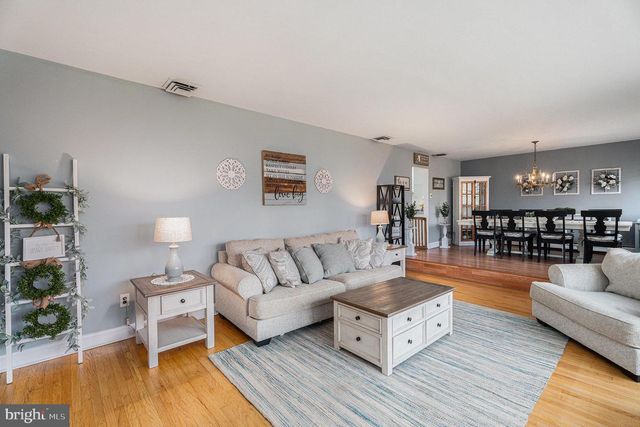 541 CARDINAL DR, Dresher, PA 19025