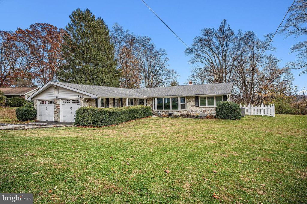 541 CARDINAL DR, Dresher, PA 19025